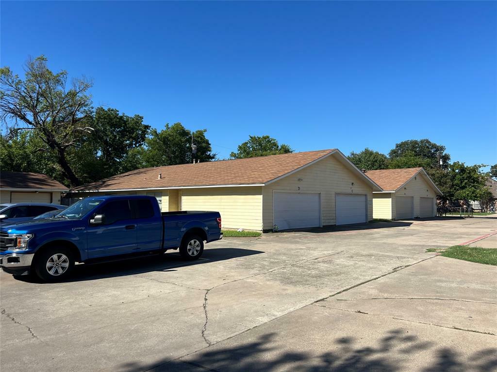 Property Photo:  202 S Briery Road A - D  TX 75060 