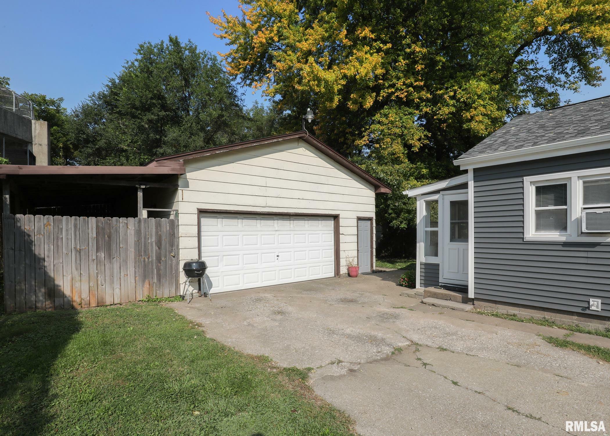 Property Photo:  3829 13th Street  IL 61265 