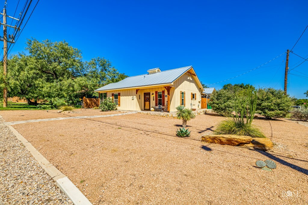 Property Photo:  602 W Washington Dr  TX 76903 