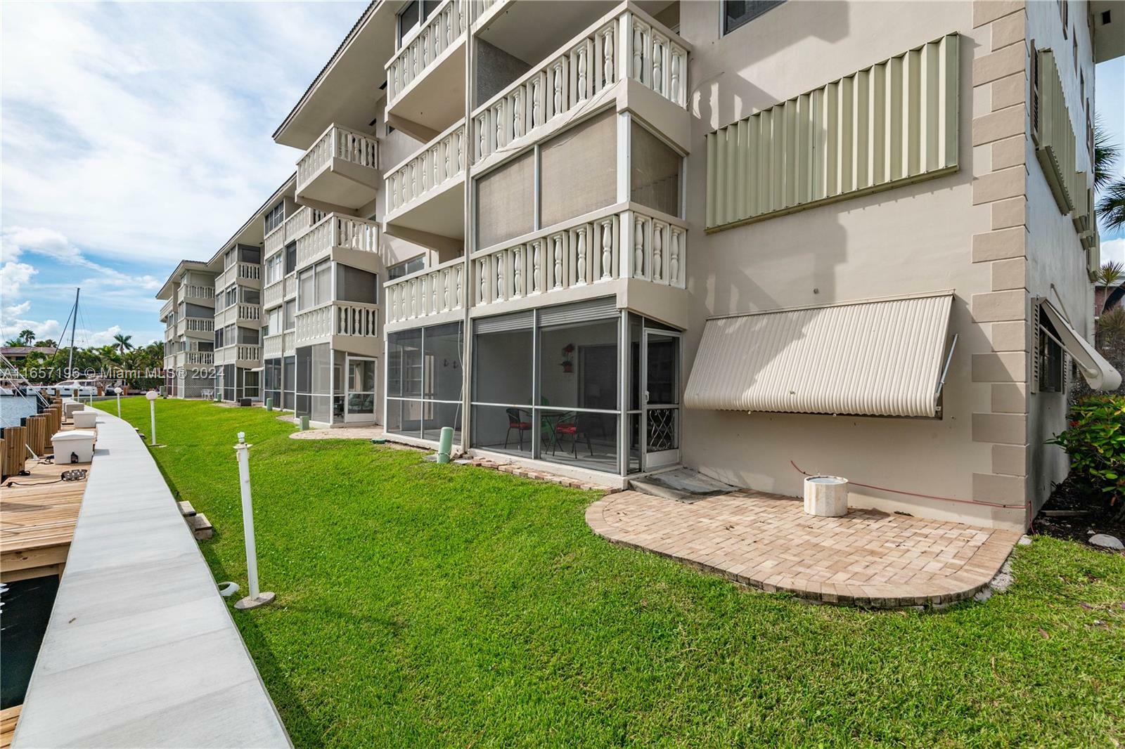 Property Photo:  440 Paradise Isle Blvd 101  FL 33009 