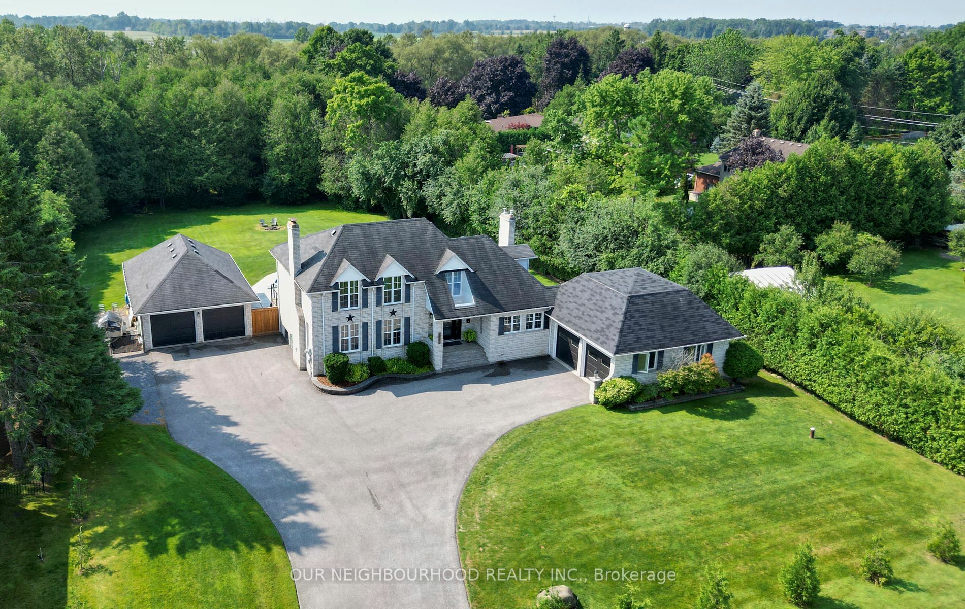 Photo de la propriété:  1861 Nash Rd  ON L1C 6S6 