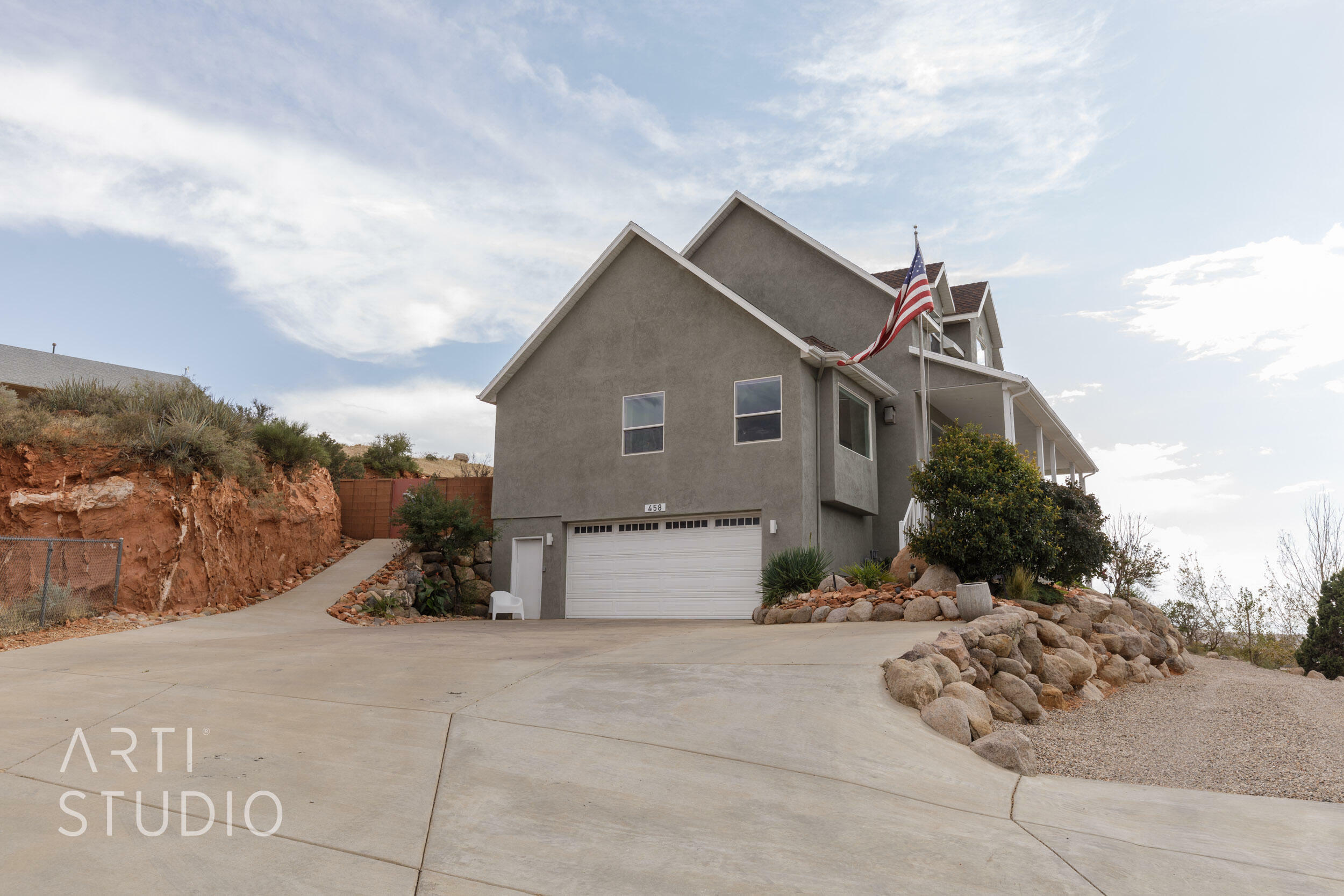 Property Photo:  458 E Homespun Cir  UT 84746 