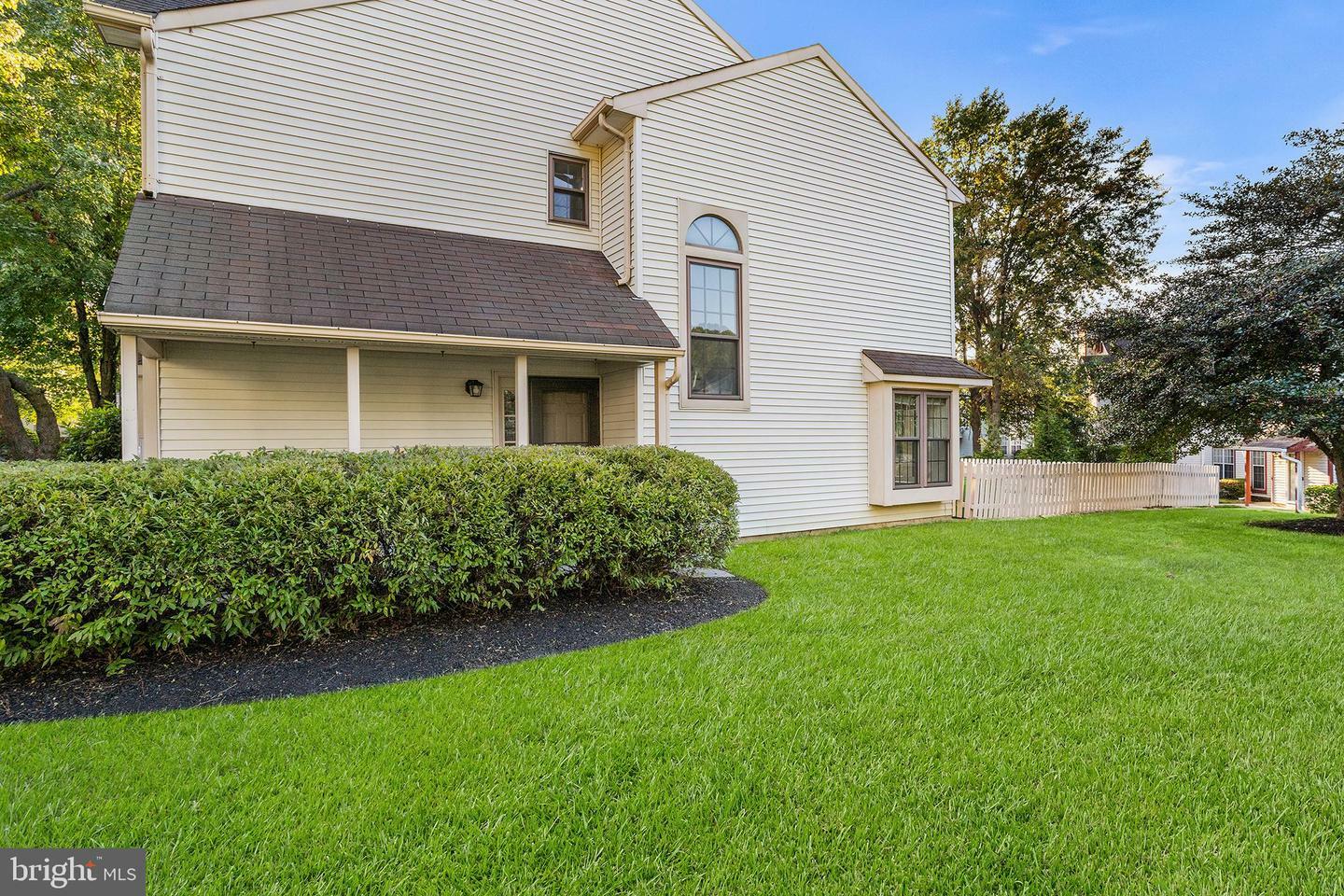 Property Photo:  16 Carlyle Court  NJ 08691 