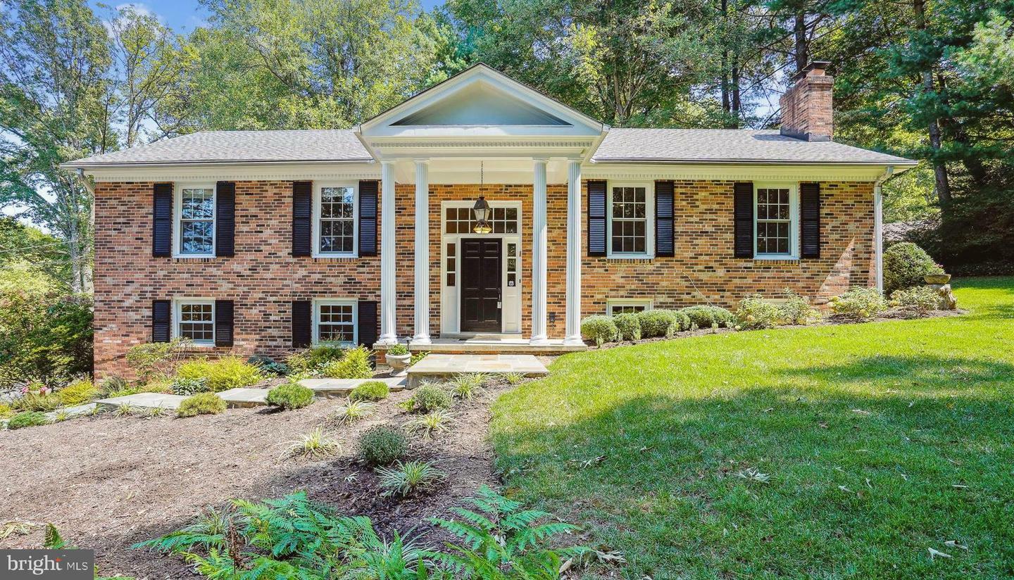 Property Photo:  3601 Sleepy Hollow Road  VA 22041 