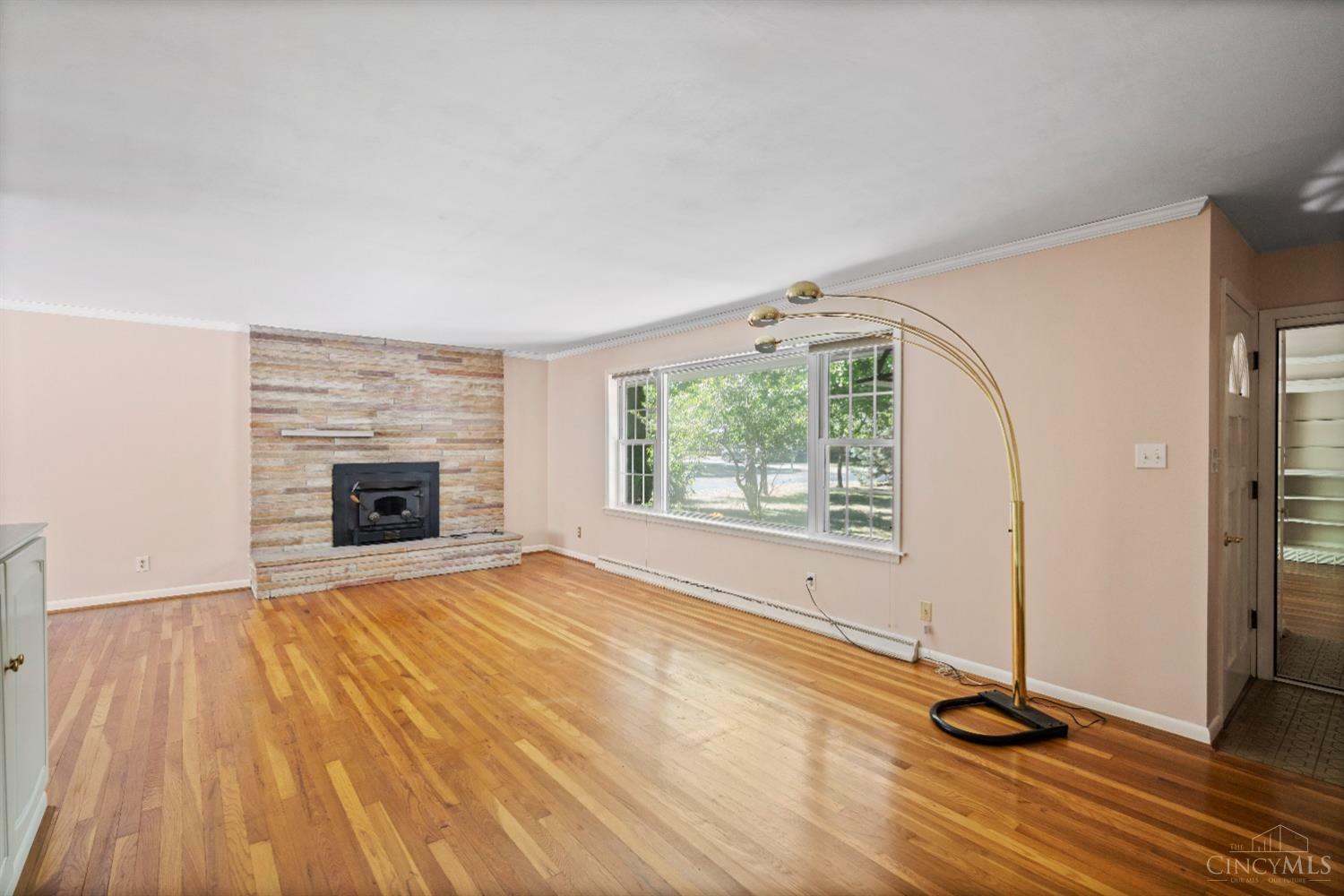 Property Photo:  6530 Rollymeade Avenue  OH 45243 