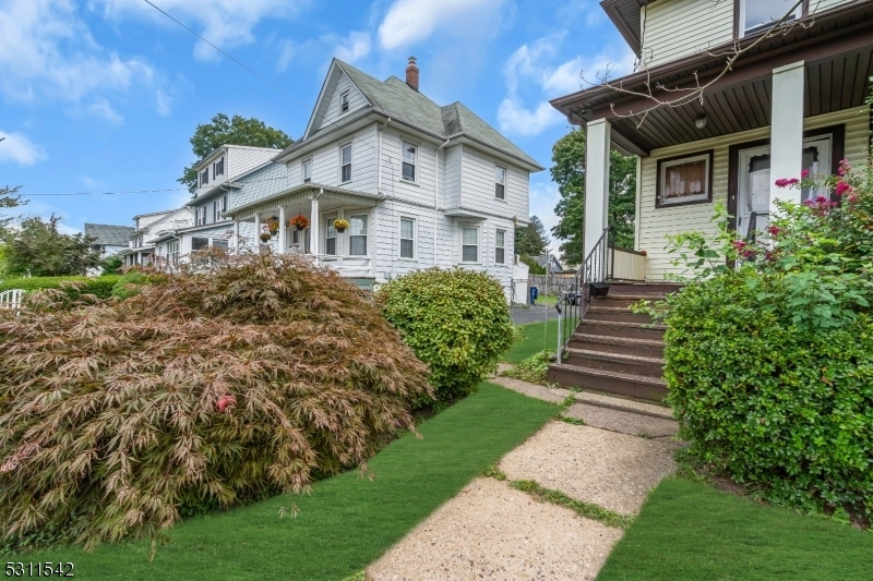 Property Photo:  1246 George St  NJ 07062 