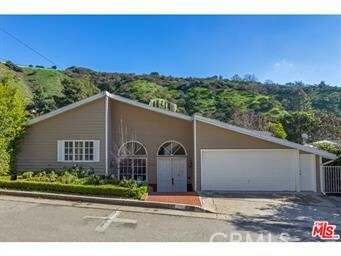 Property Photo:  1750 N Beverly Drive  CA 90210 