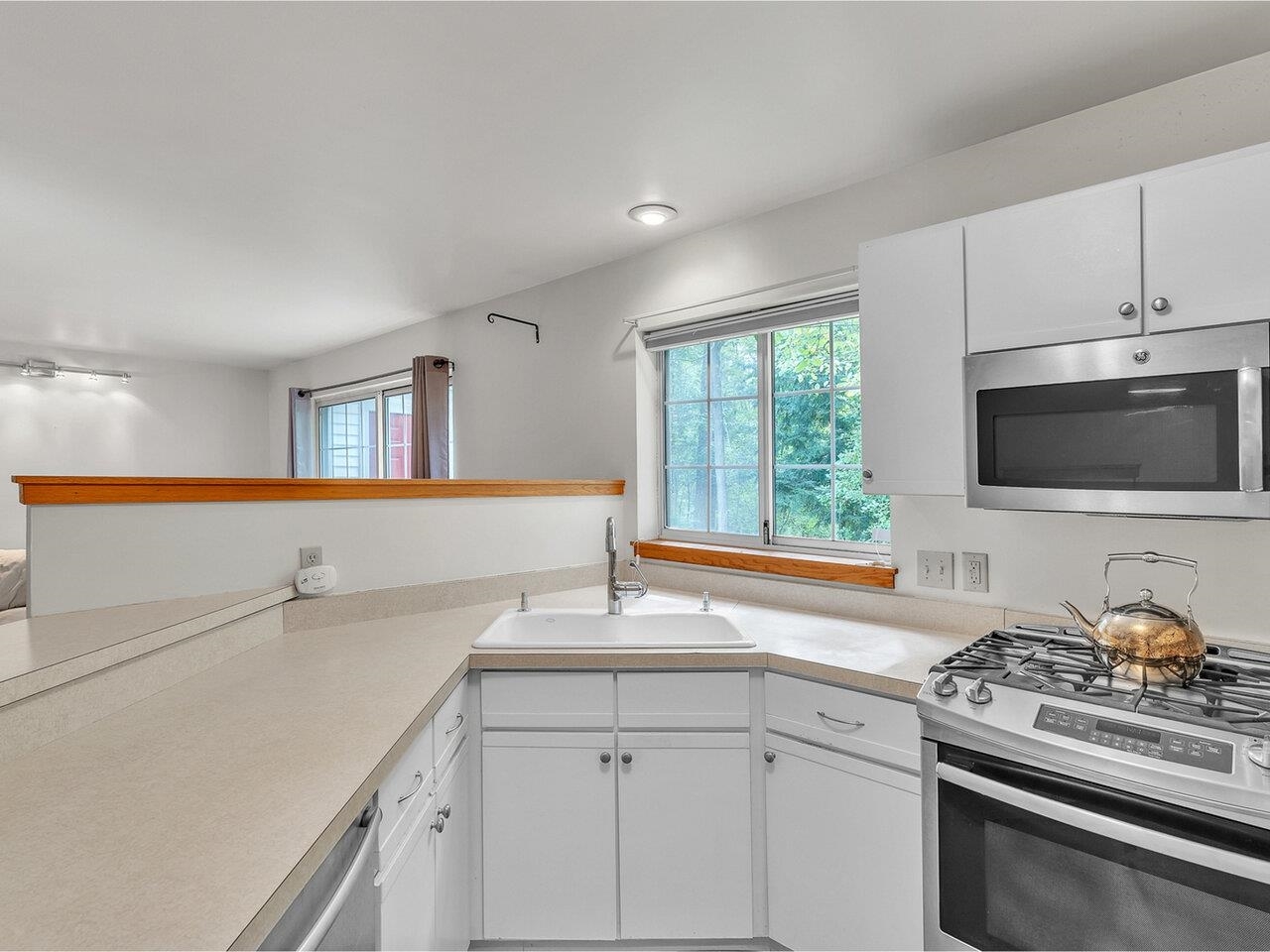 Property Photo:  77 Winding Brook Drive  VT 05403 