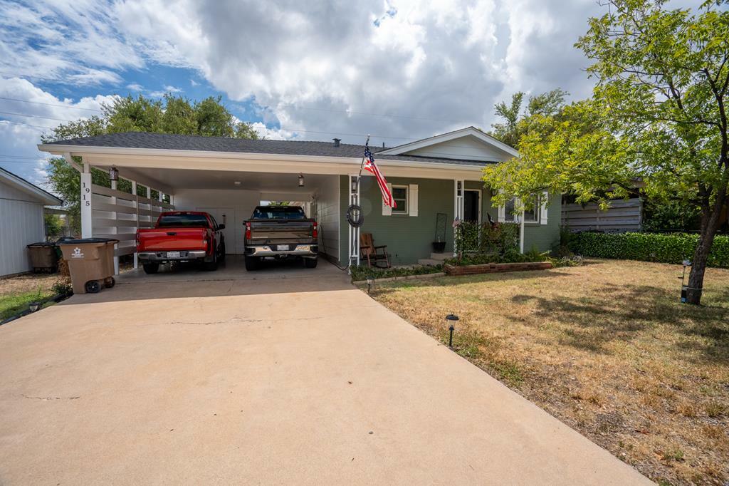 Property Photo:  1915 Edmund Blvd  TX 76901 