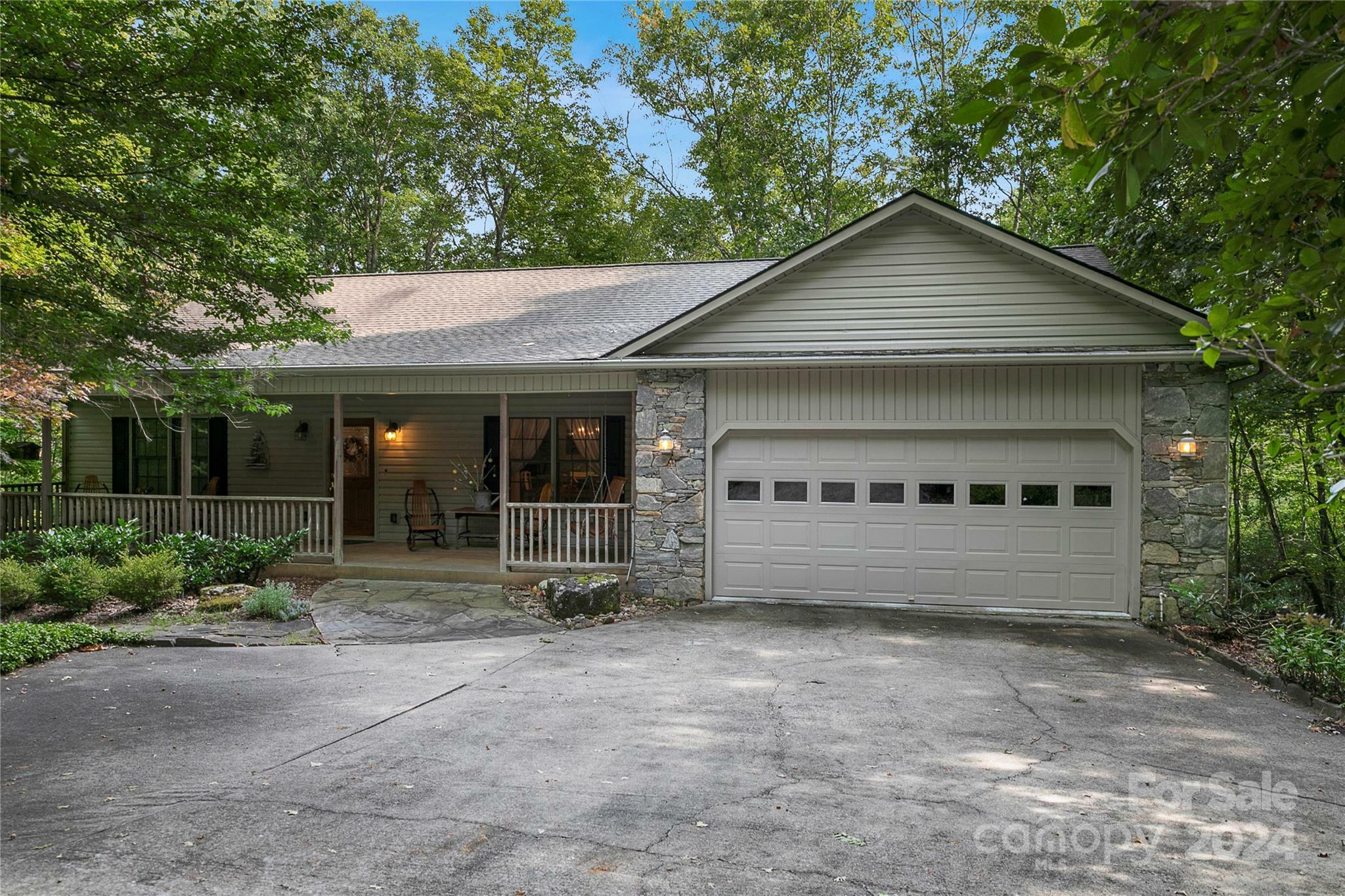 Property Photo:  76 Dvga Court  NC 28712 