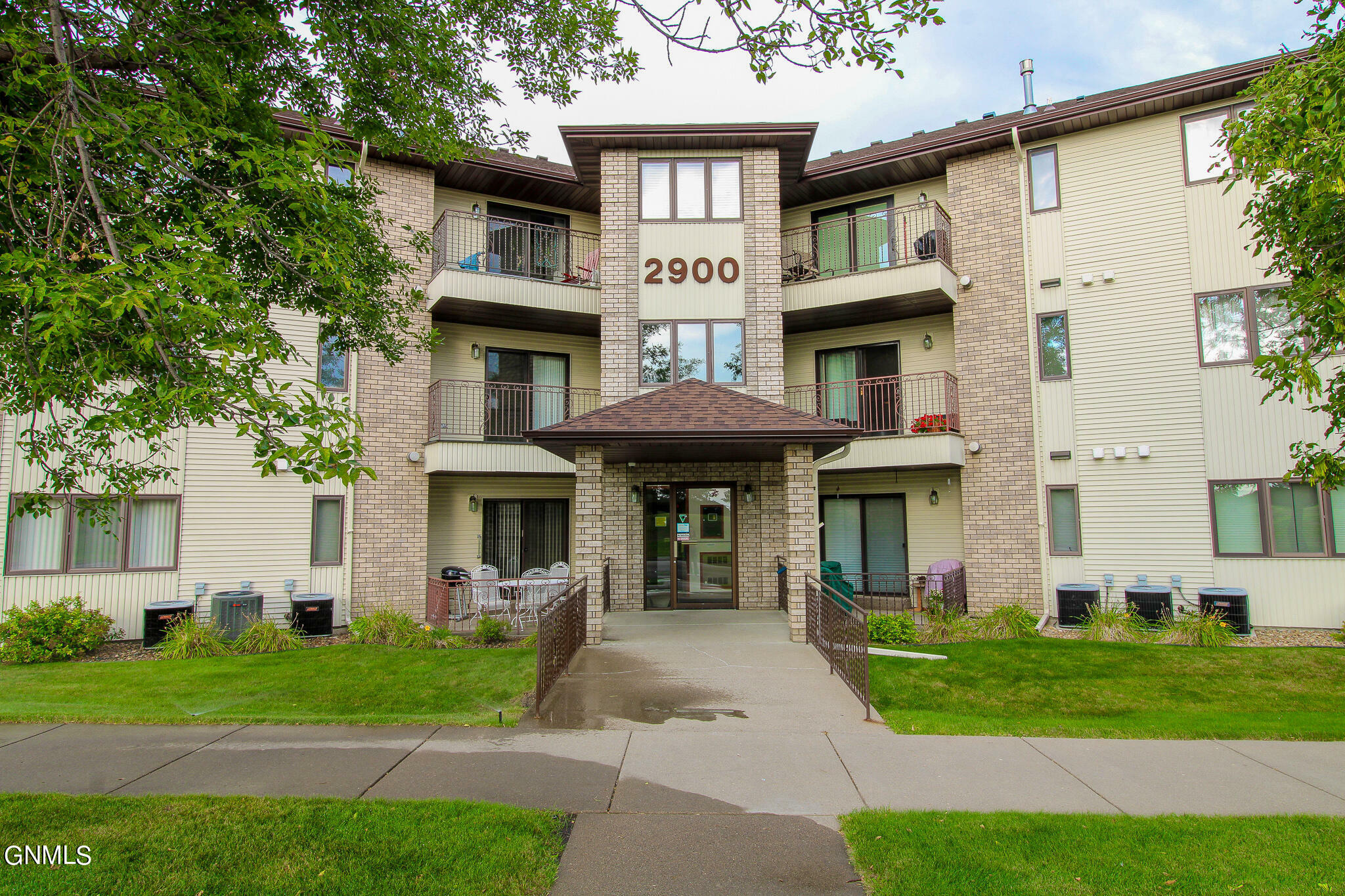 Property Photo:  2900 N 4th Street 305  ND 58503 