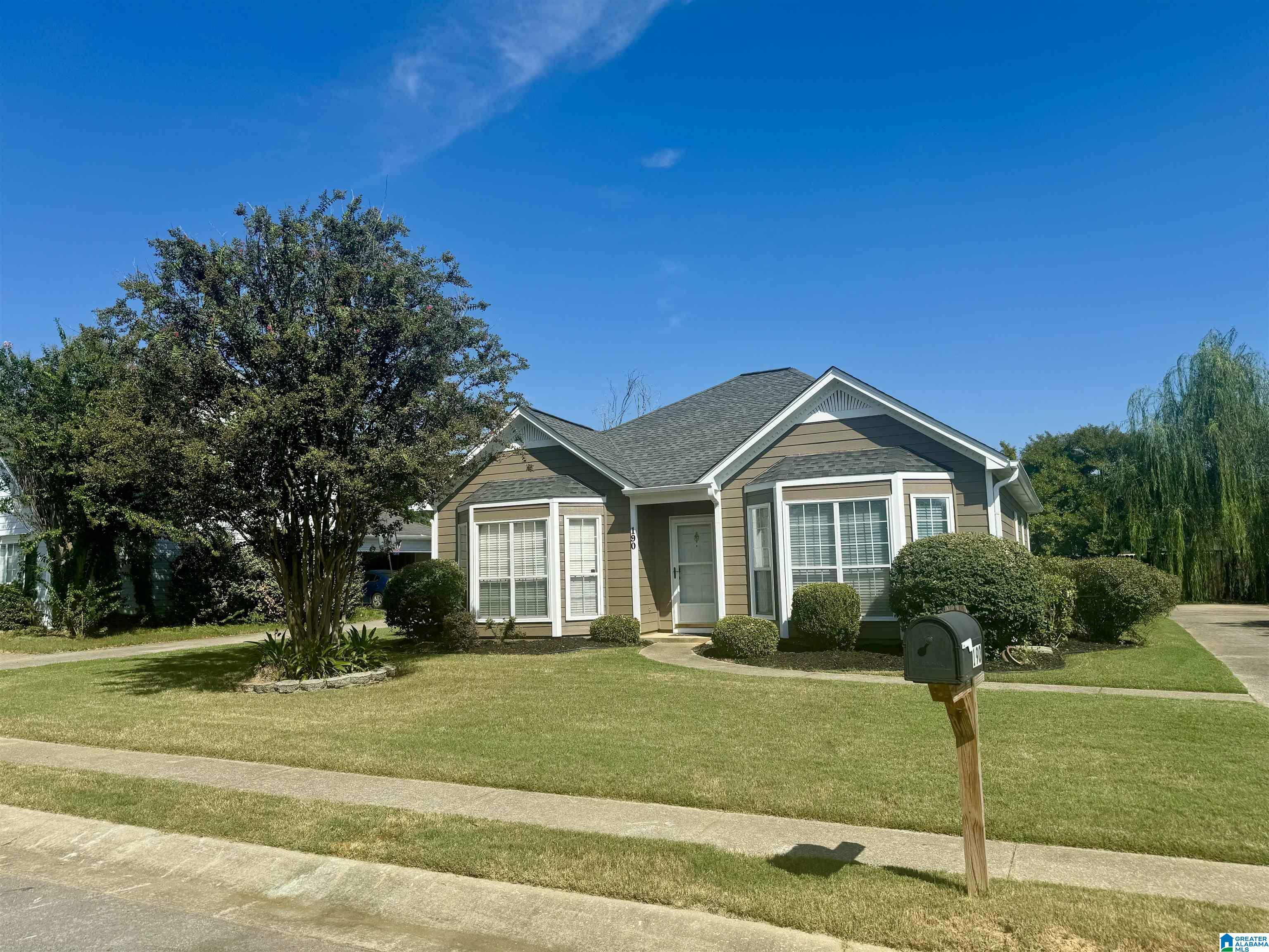 Property Photo:  190 Stonecliff Circle  AL 35124 