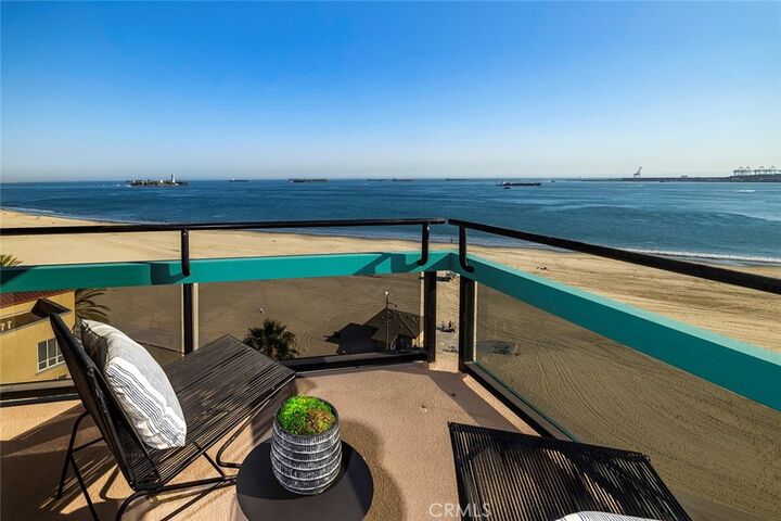 Property Photo: 1310 E Ocean Boulevard 602 CA 90802