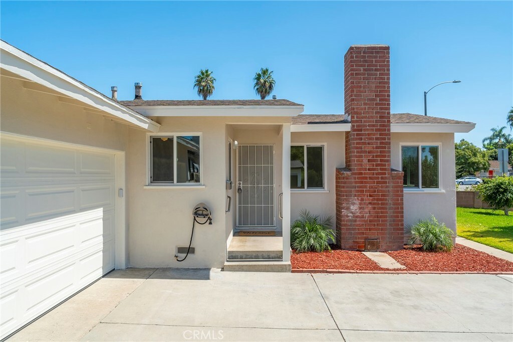 Property Photo:  1707 W Sumac Lane  CA 92804 