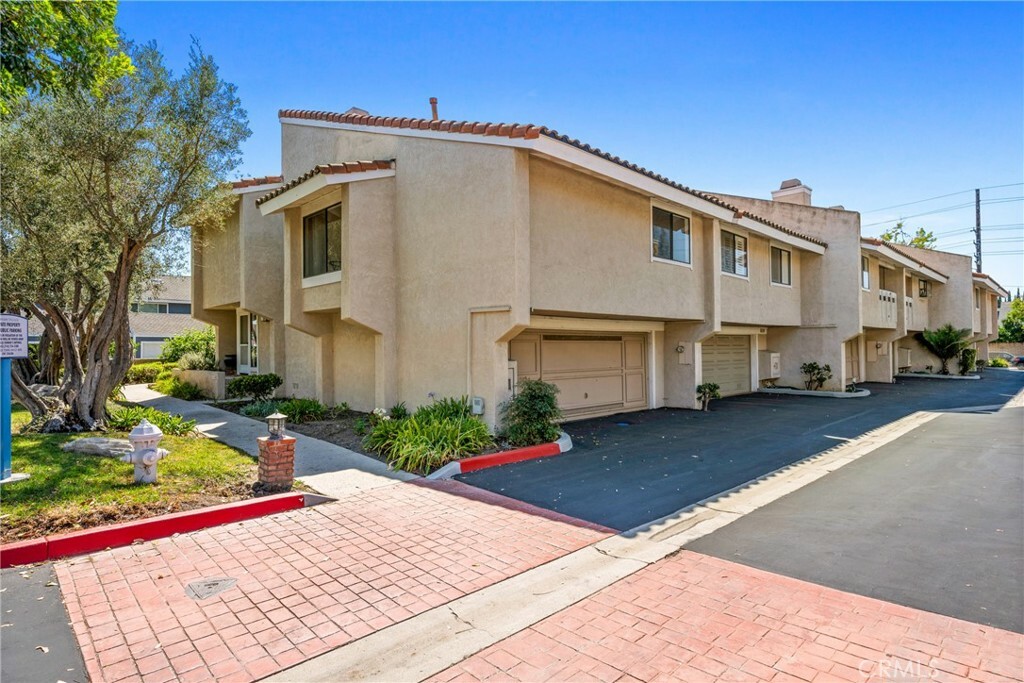 Property Photo:  180 Fairwinds  CA 92626 