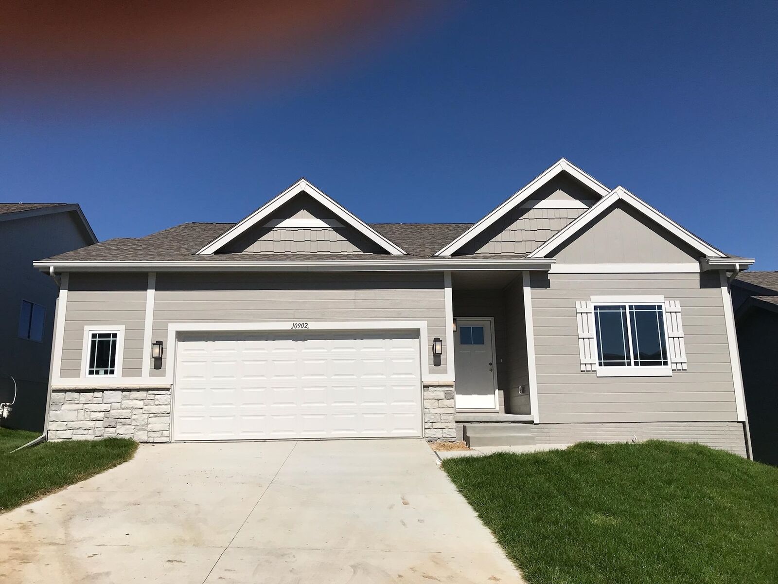 Property Photo: 7756 N 112 Street NE 68142