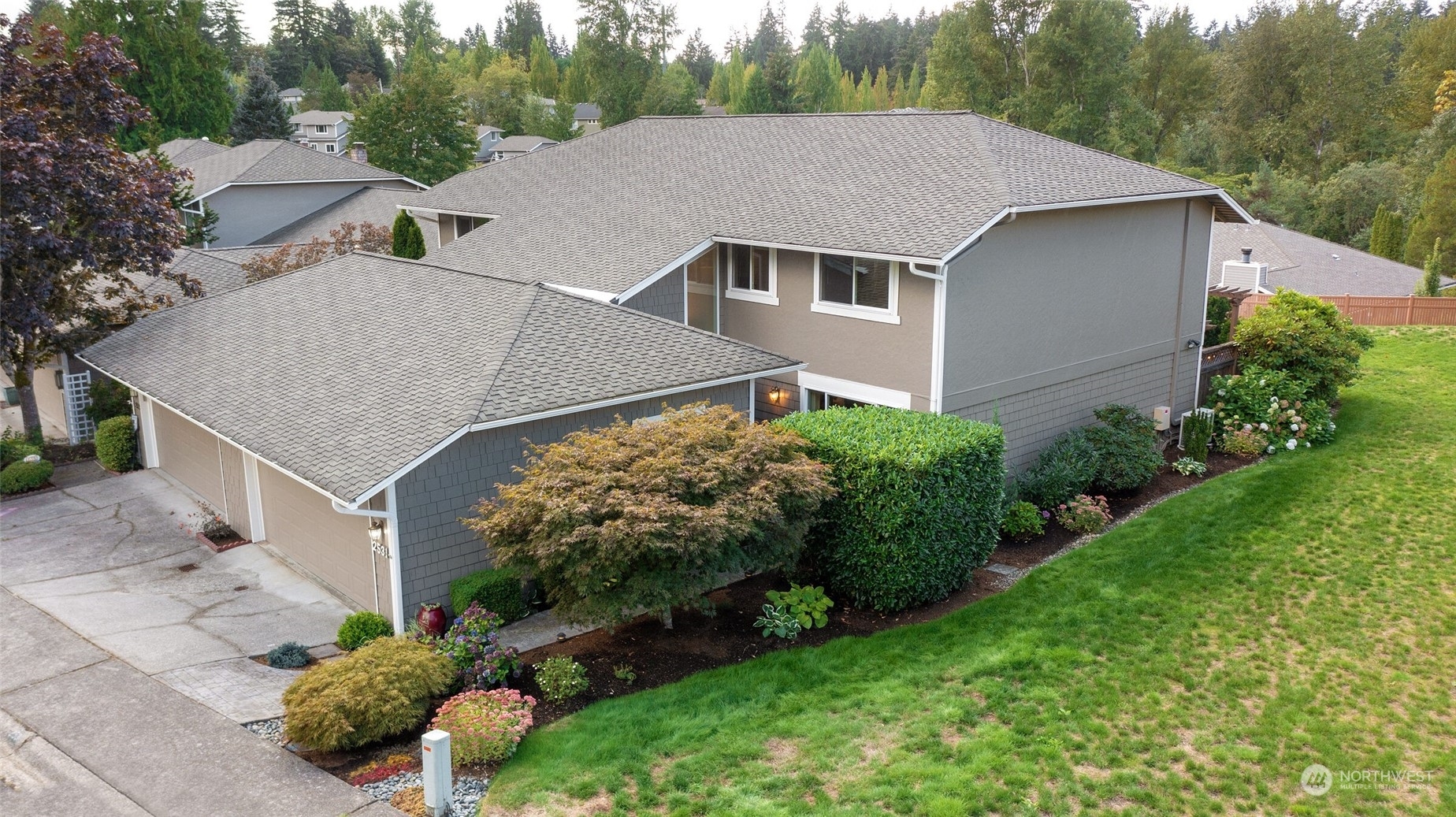 Property Photo:  2531 175th Avenue NE  WA 98052 