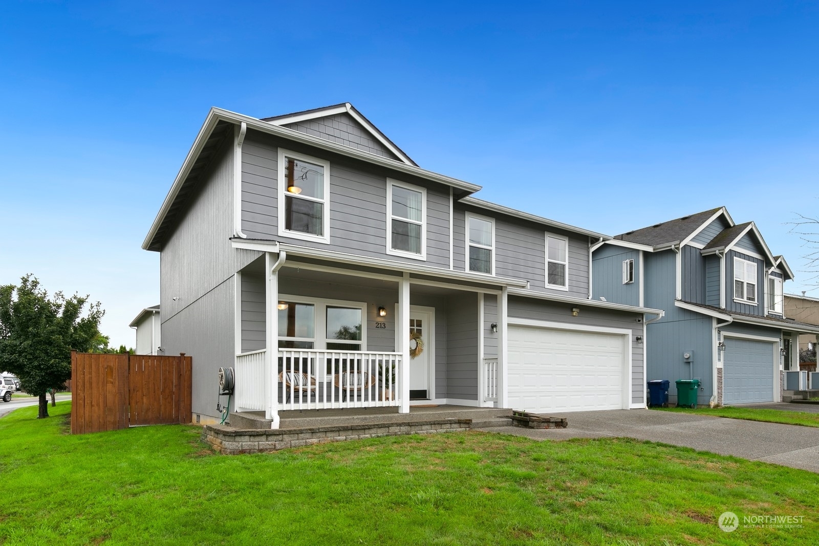 Property Photo:  213 Butte Avenue  WA 98047 