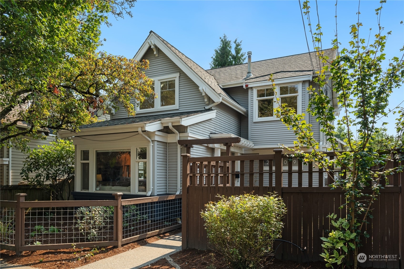 2409 E Yesler Way  Seattle WA 98122 photo