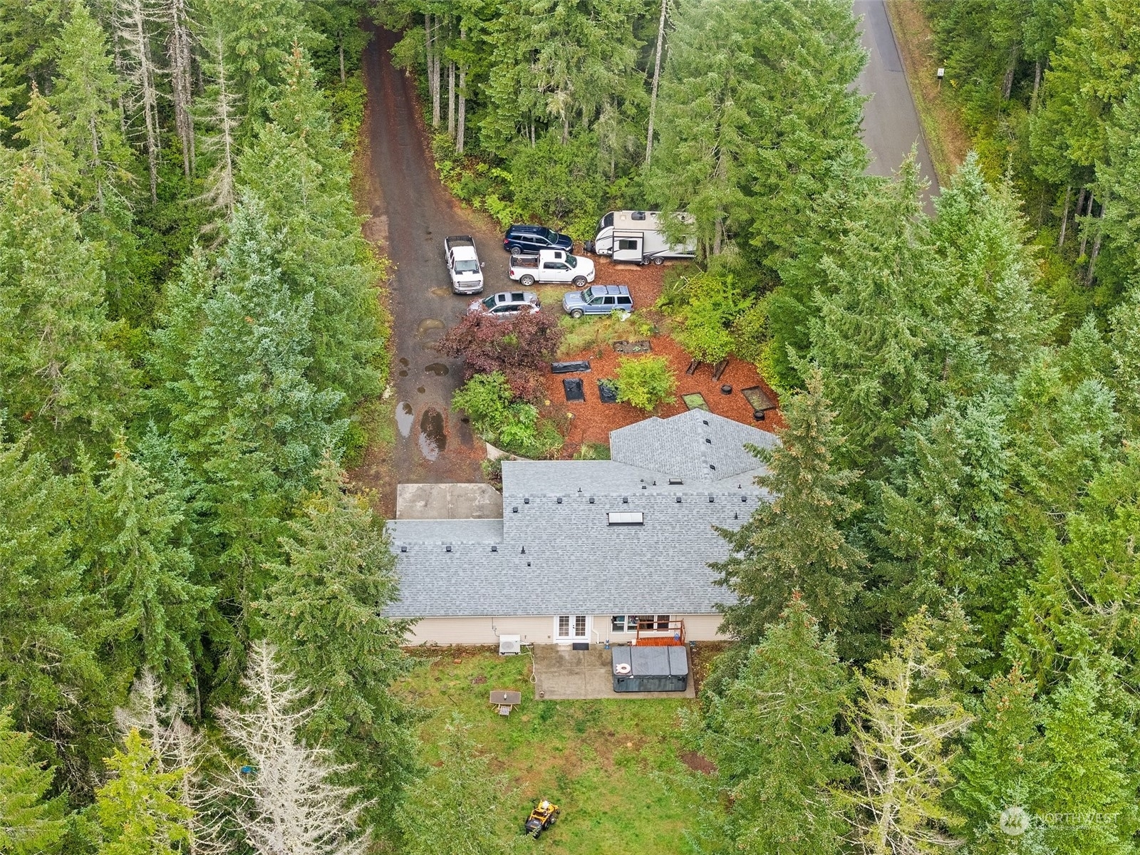 211 W Dayton Trails Drive  Shelton WA 98584 photo