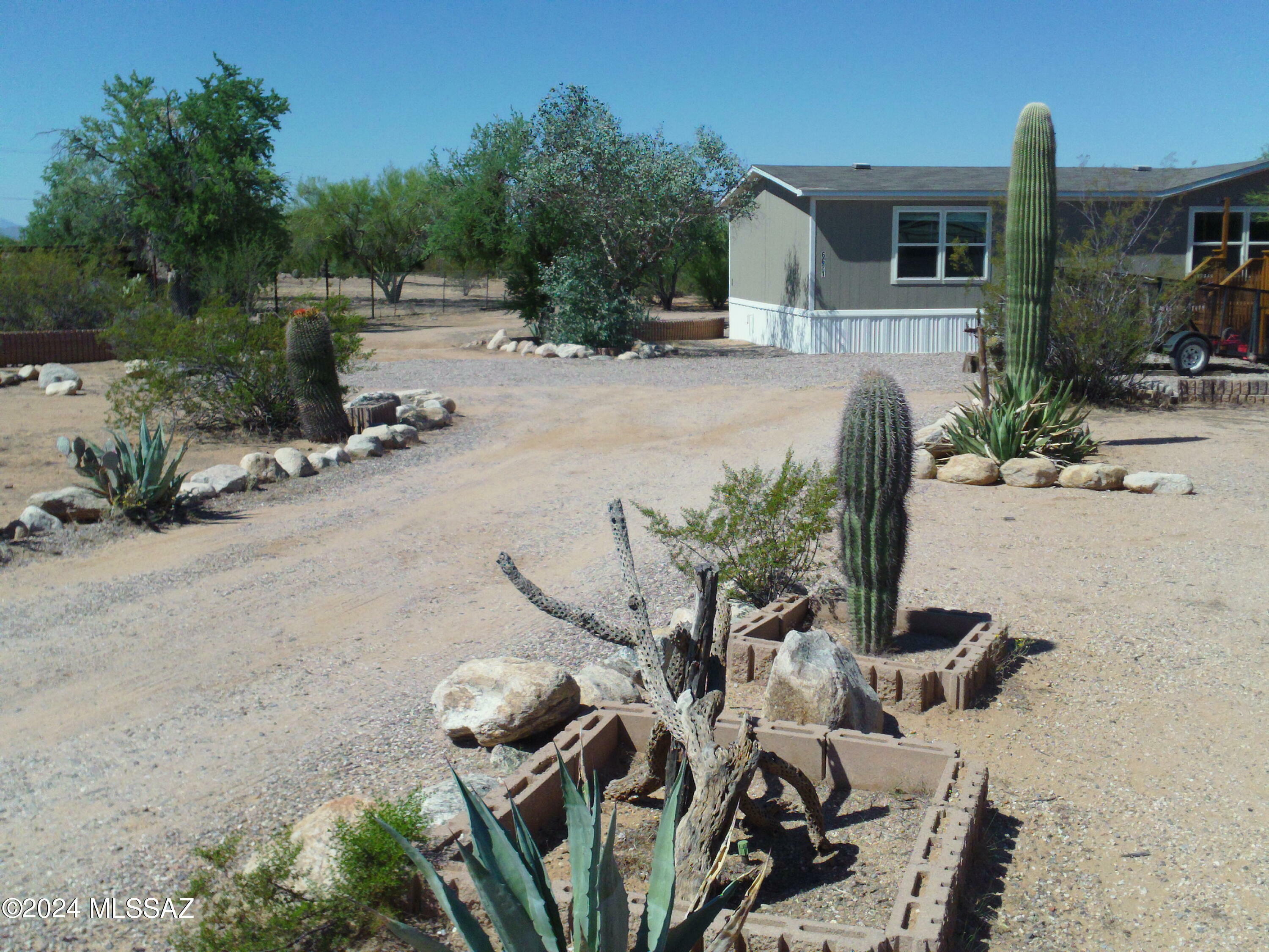 Property Photo:  6621 N Guthrie Road  AZ 85743 