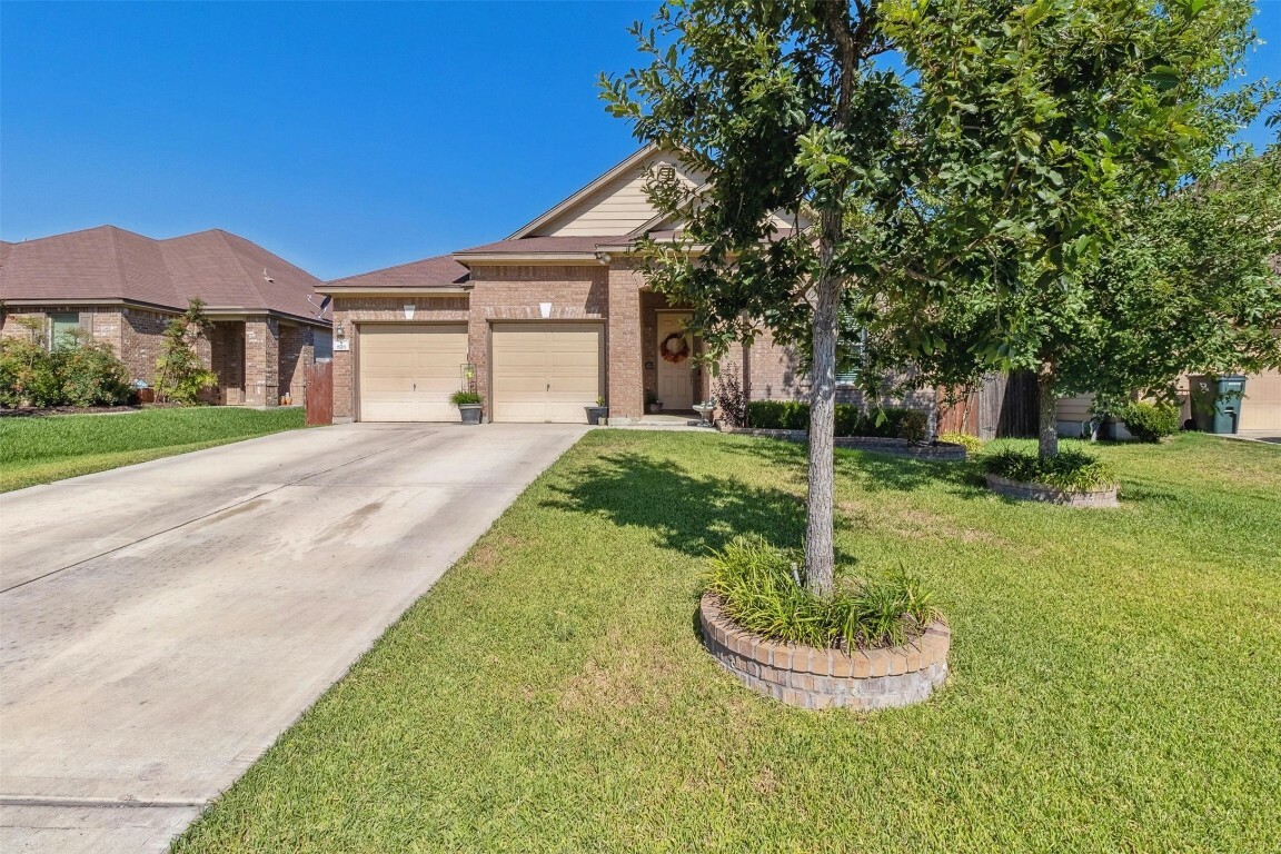 Property Photo:  826 Apricot Drive  TX 78640 