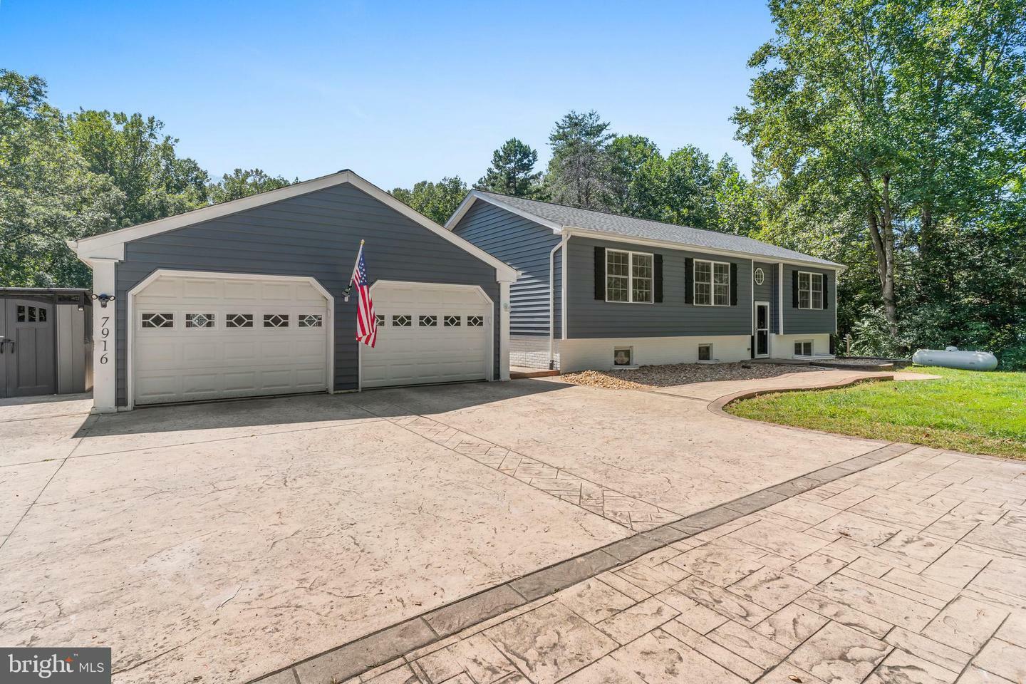 Property Photo:  7916 Twin Oaks Drive  VA 22551 