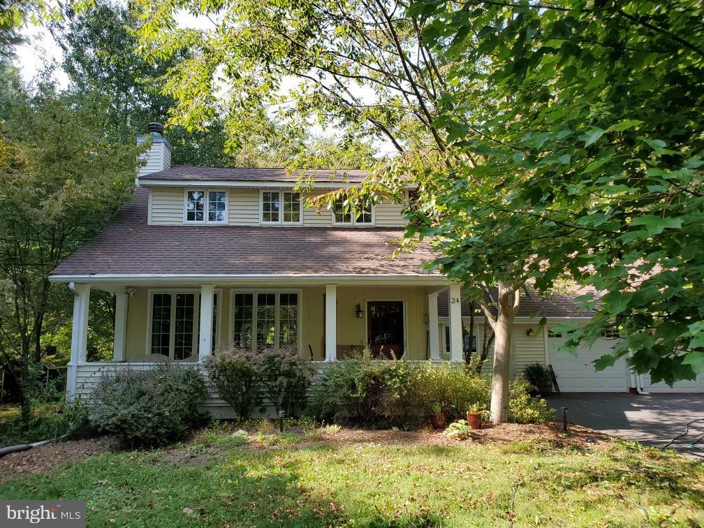 Property Photo:  24 Blue Ridge Road  NJ 08560 