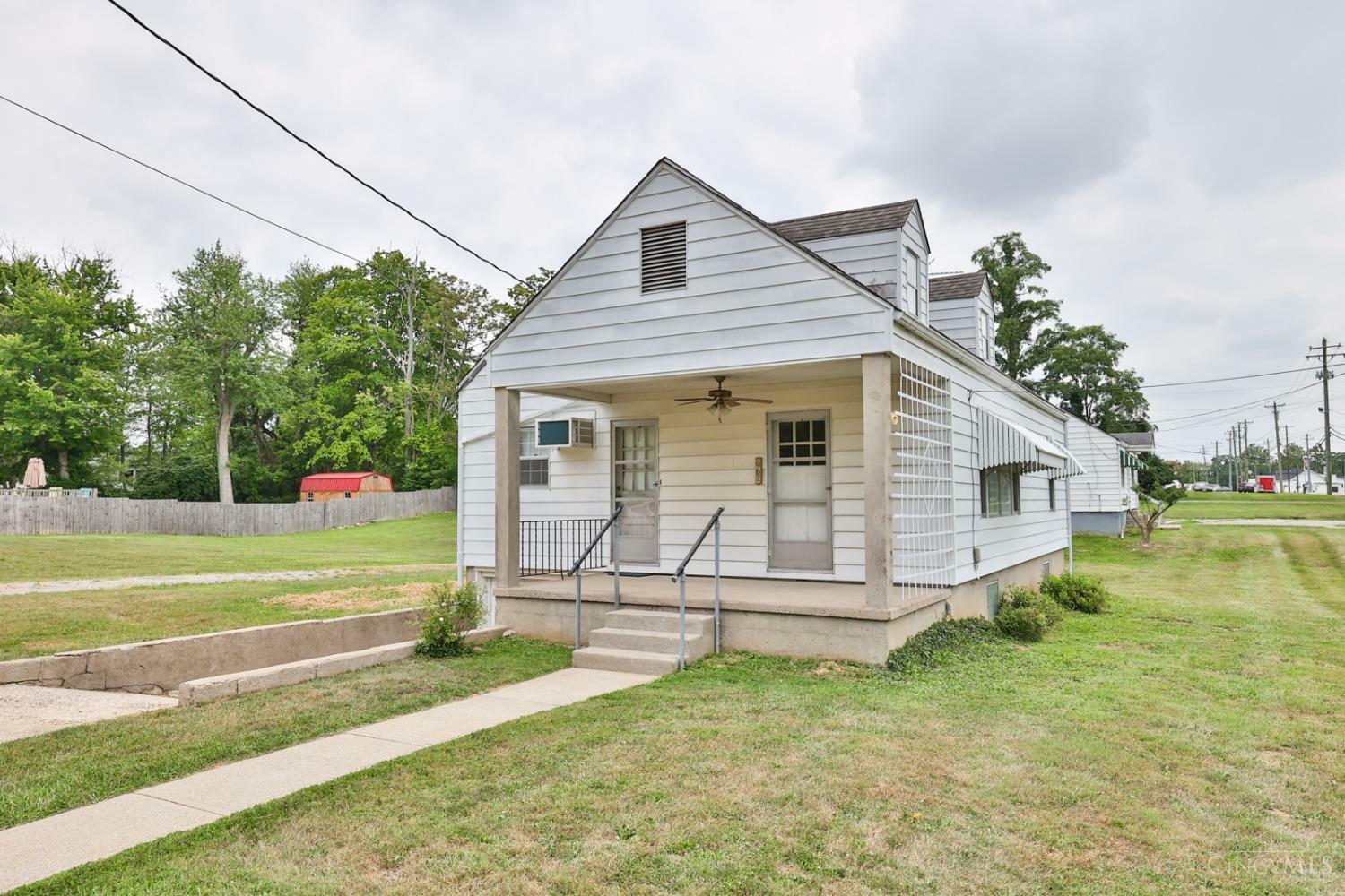 Property Photo:  967 Newberry Avenue  OH 45150 