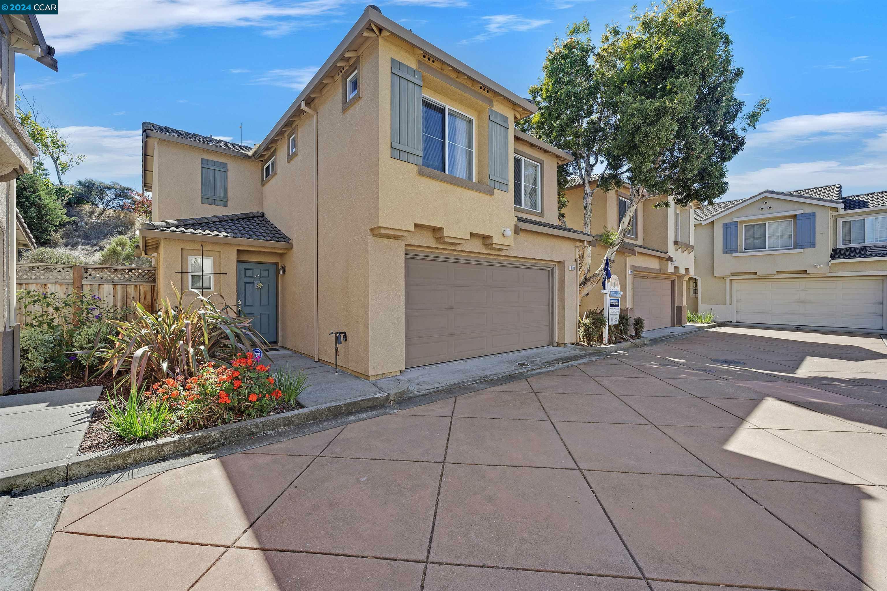 Property Photo: 1100 Yarrow Pl CA 94806
