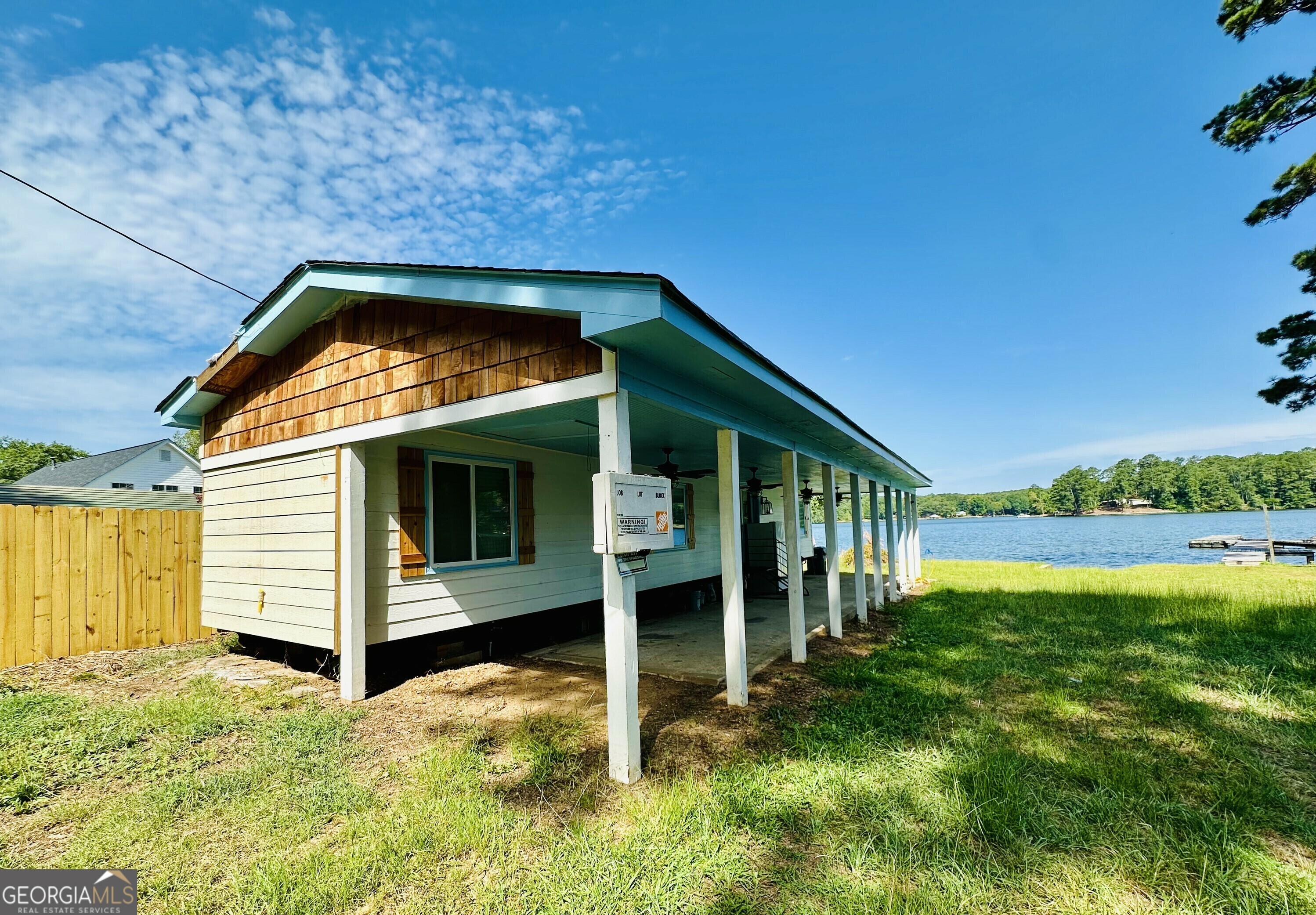 Property Photo:  220 Lakeshore Drive  GA 31064 