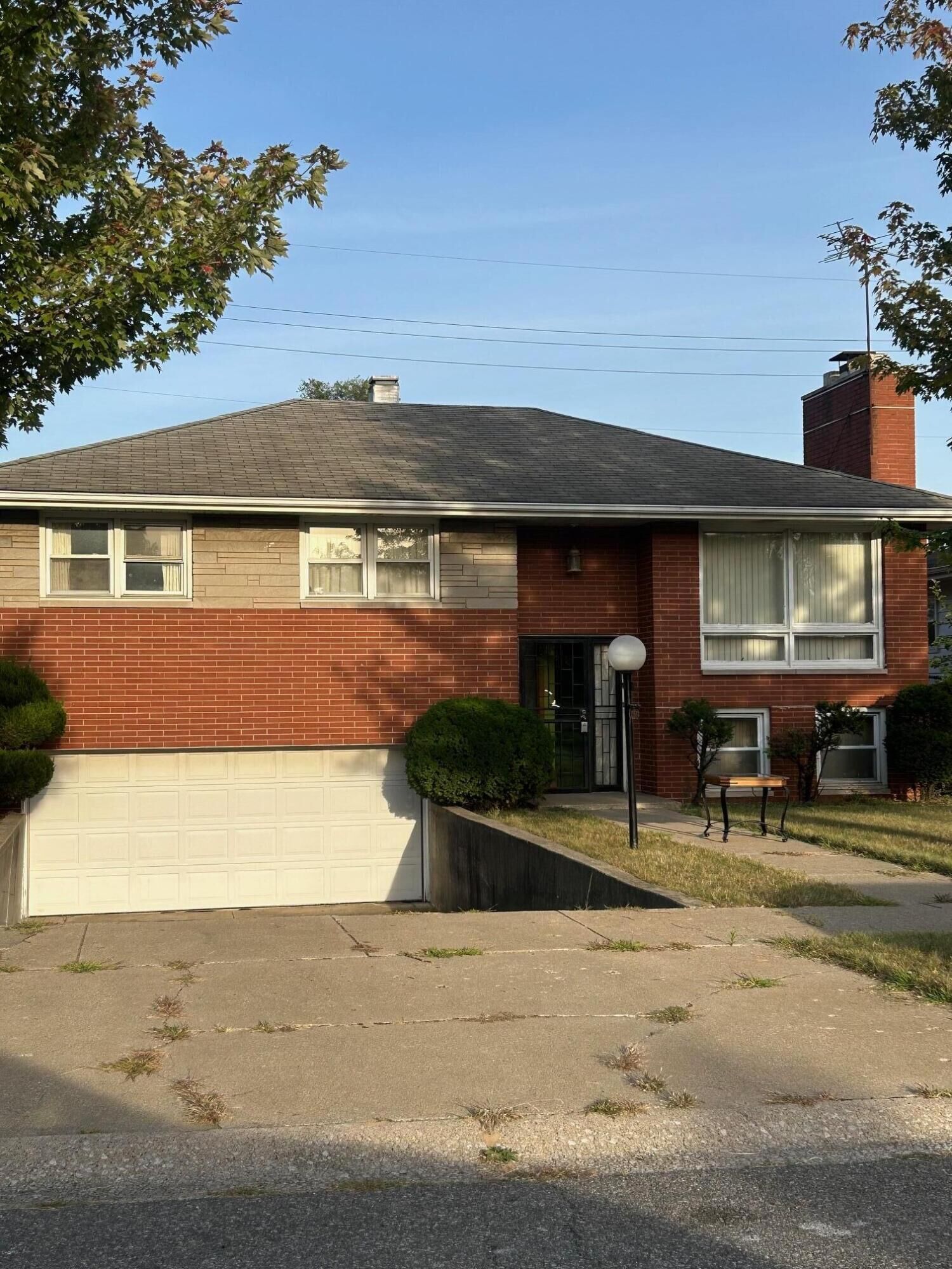 Property Photo:  2137 Hayes Street  IN 46404 