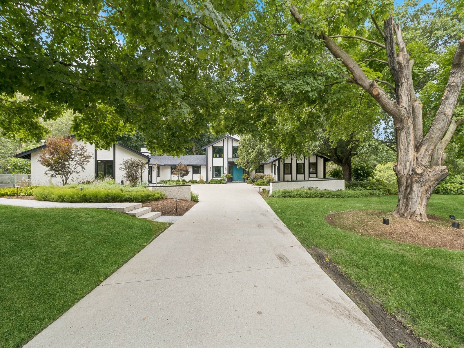 Property Photo:  3708 Southern Hills Drive  IA 50321 