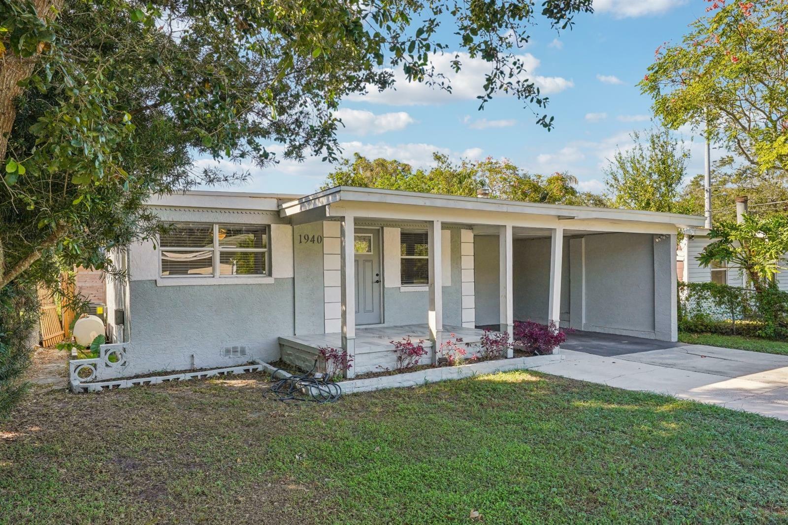 Property Photo:  1940 N Betty Lane  FL 33755 