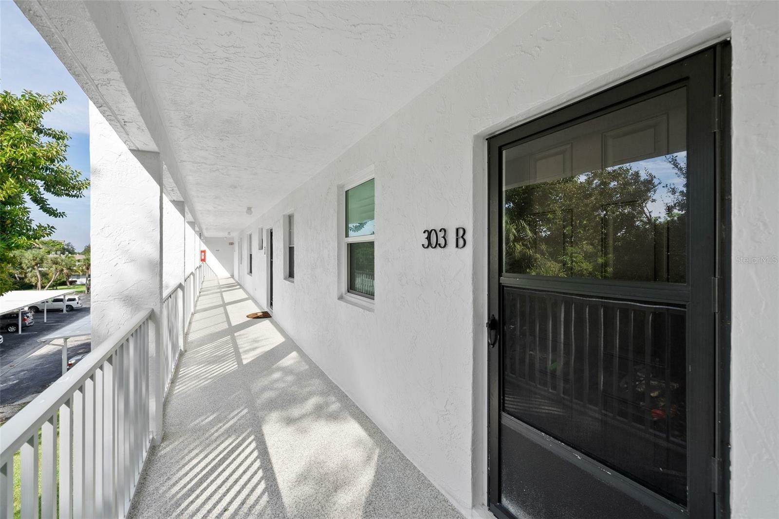 Property Photo:  600 Sutton Place 303B  FL 34228 