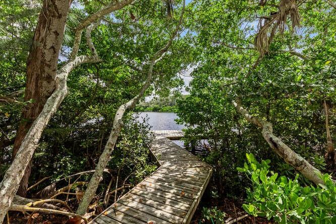 Property Photo:  8440 Sanderling Road  FL 34242 