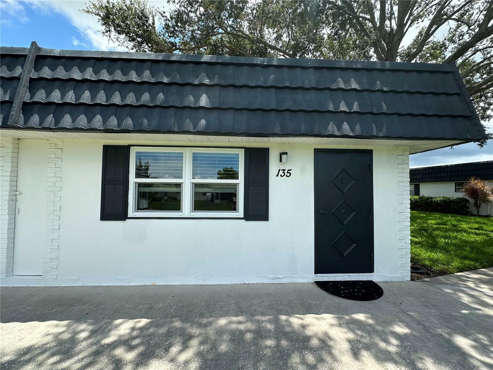 Property Photo:  301 Kings Boulevard 135  FL 33573 