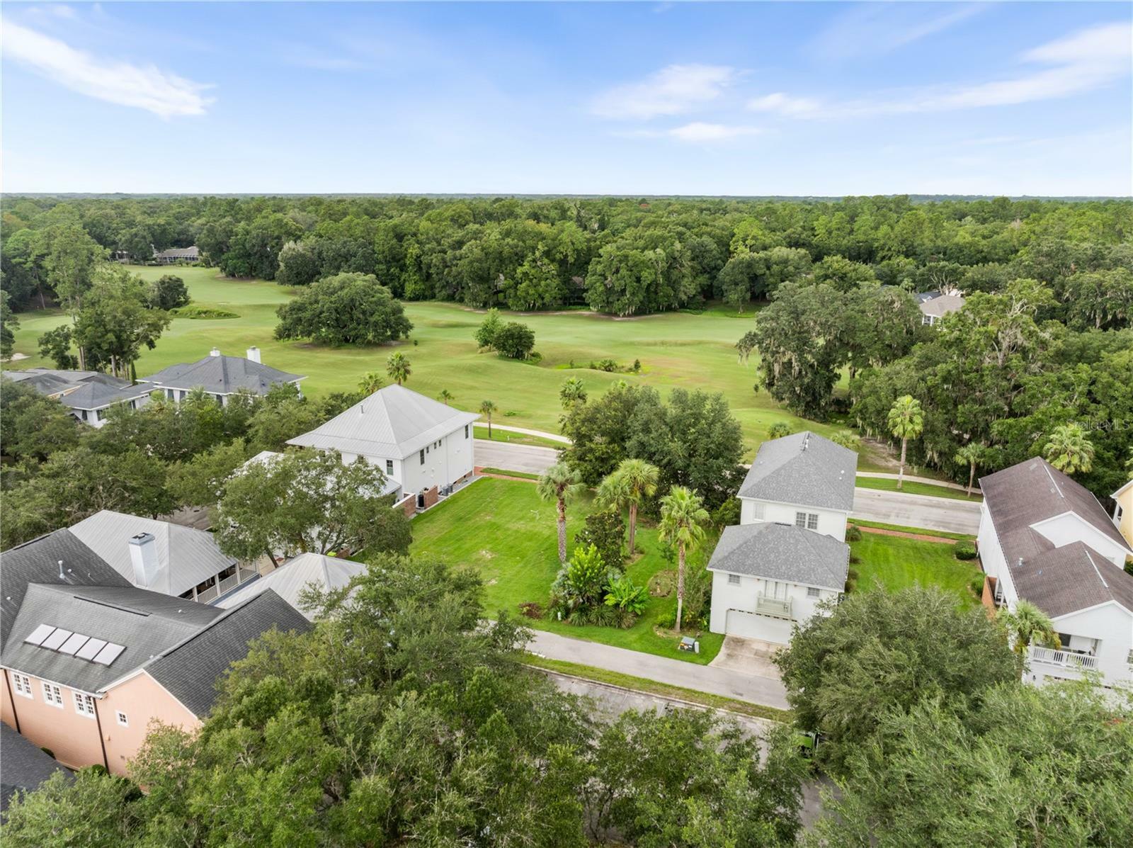 Property Photo: 9139 SW 47th Place FL 32608
