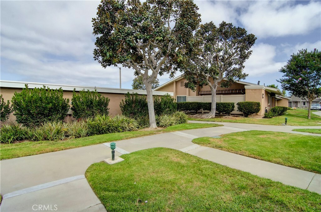 Property Photo:  8856 Sutter Circle 522C  CA 92646 