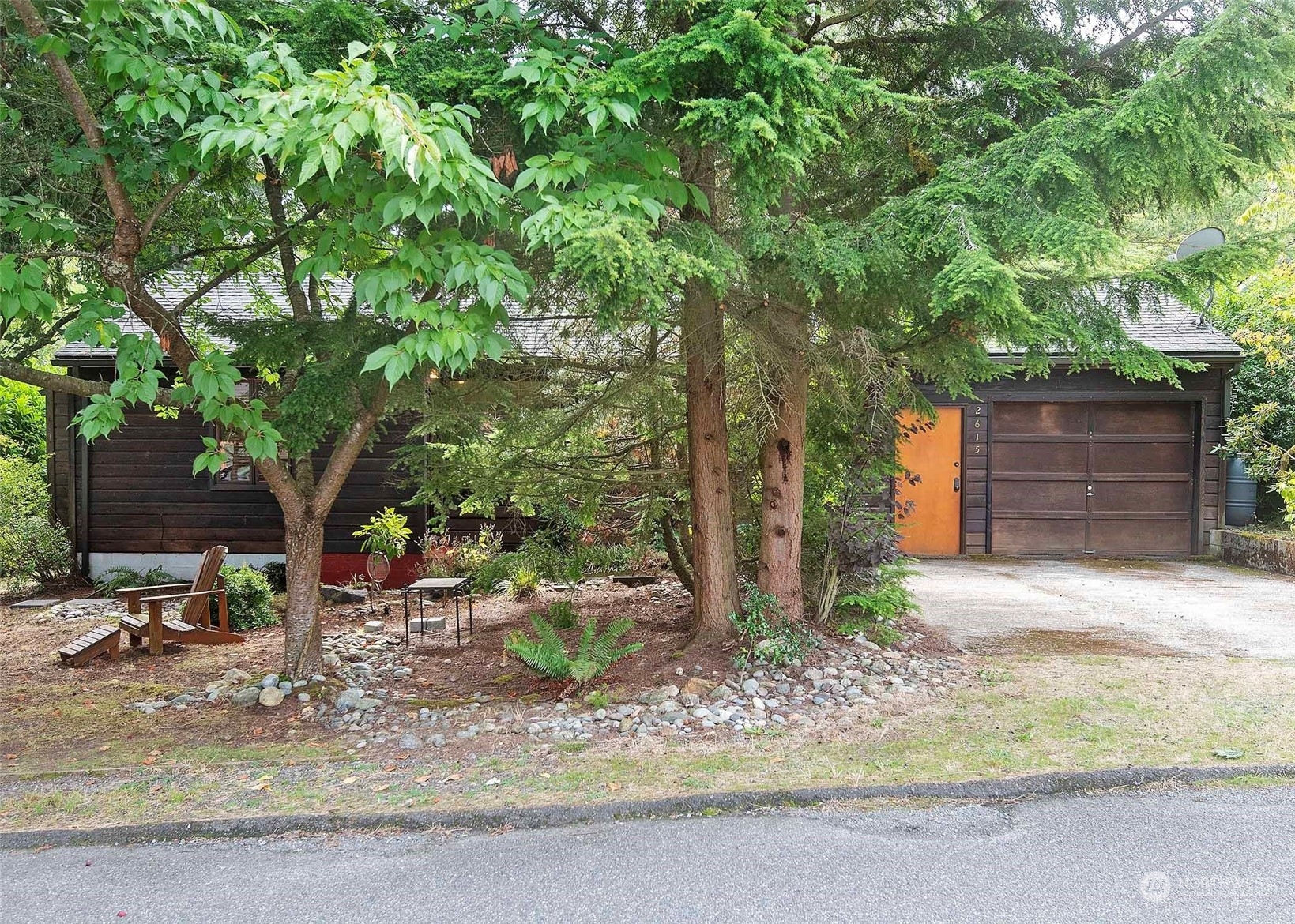 Property Photo:  2615 NE 140th Street  WA 98125 