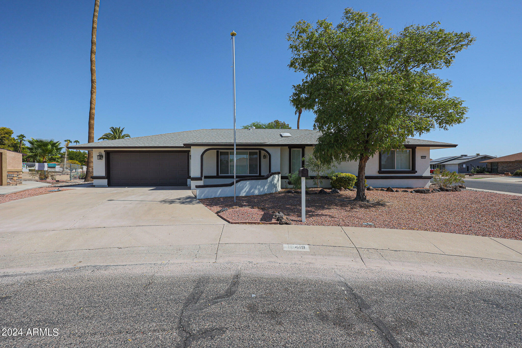 18419 N 95th Avenue  Sun City AZ 85373 photo