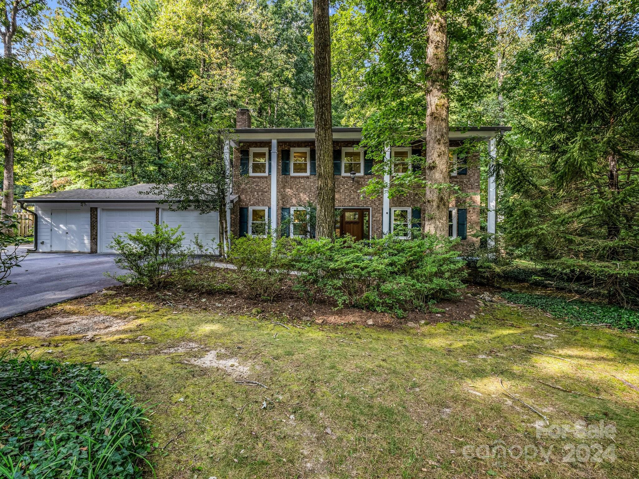 Property Photo:  21 Peachtree Lane  NC 28791 