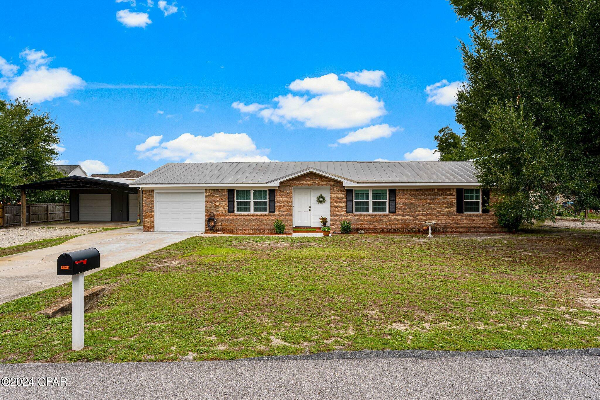 Property Photo:  1704 W 31st Court  FL 32405 