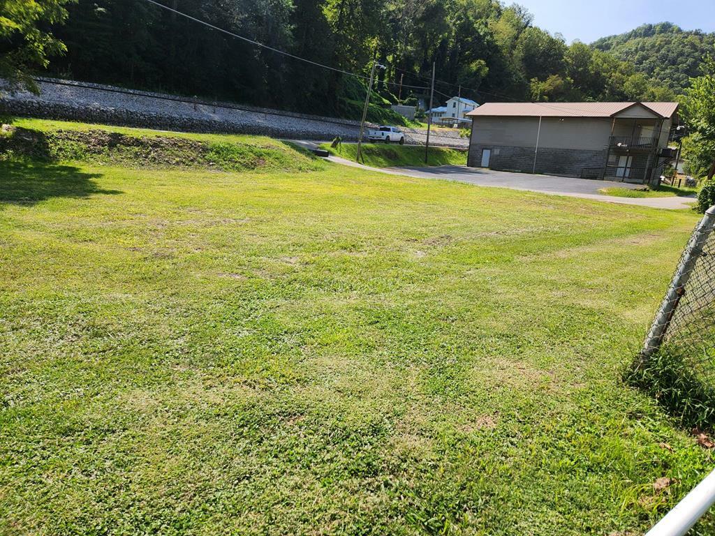 Property Photo:  43752 St Hwy 194 E  KY 41528 