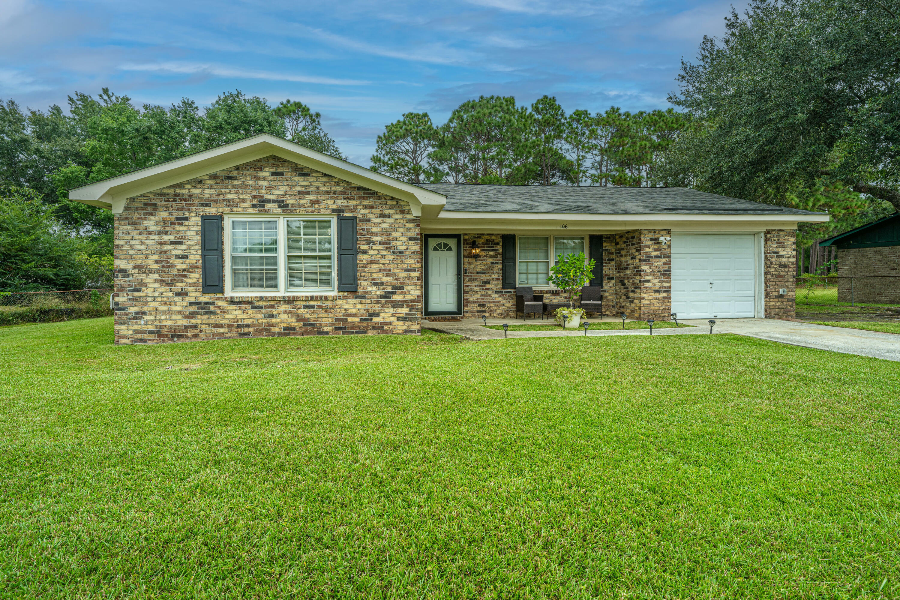 Property Photo: 106 General Dennis Drive SC 29483