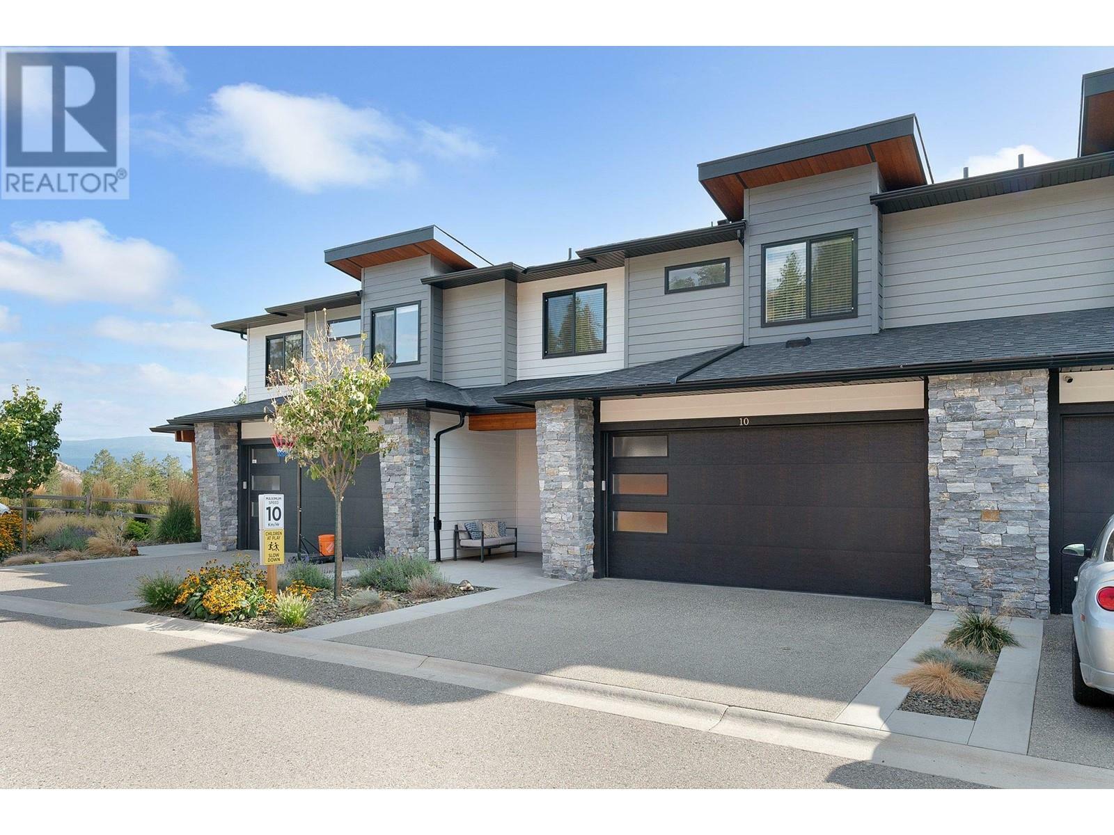 Property Photo:  2575 Eagle Ridge Drive  BC V4T 0B7 