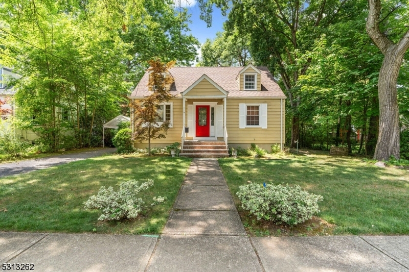 Property Photo:  119 Holland Ave  NJ 07646 