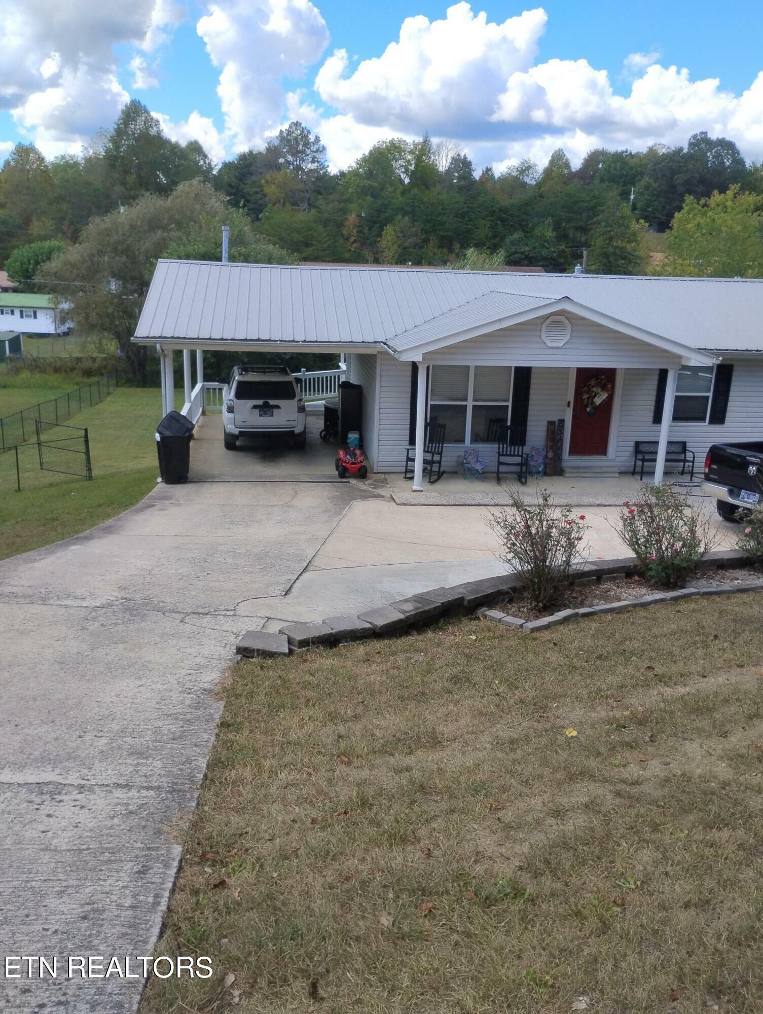 Property Photo:  823 Sheppard Rd  TN 37841 