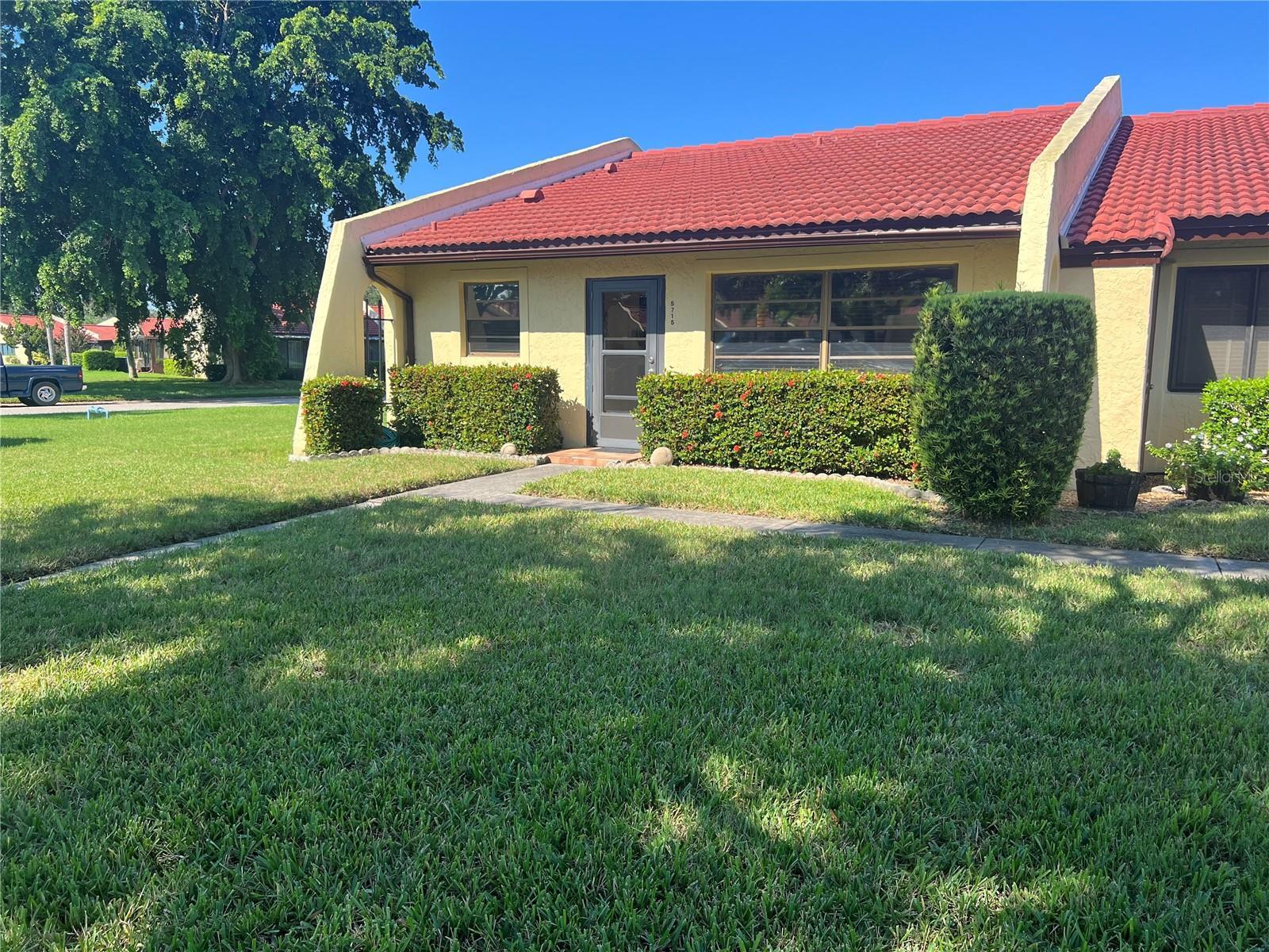 Property Photo:  5715 13th Ave W 5715  FL 34209 