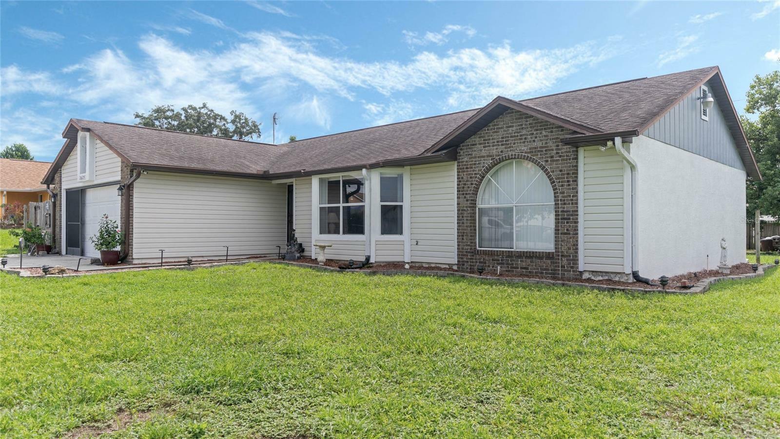 Property Photo:  2625 Sweet Springs Street  FL 32738 